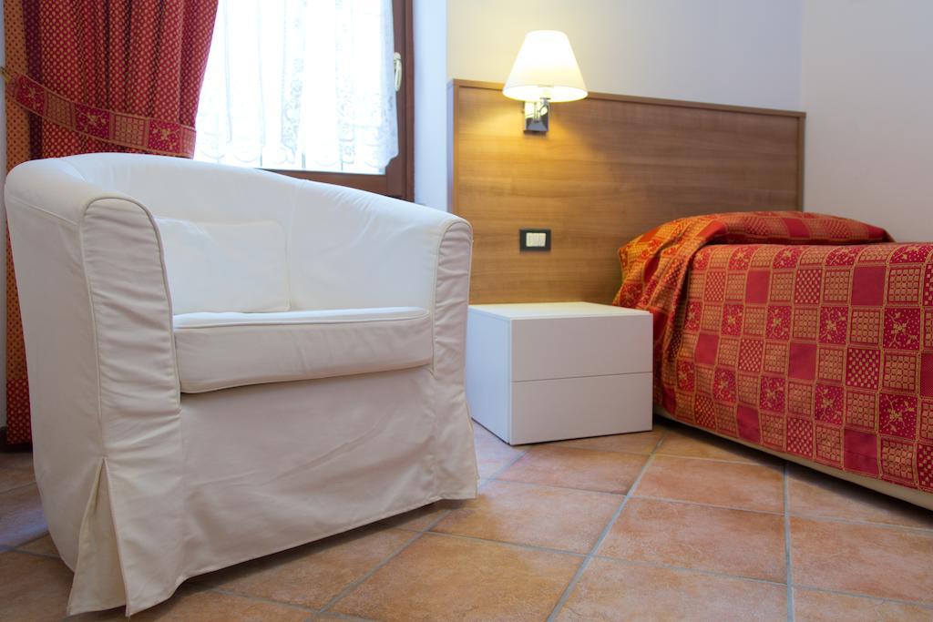 Albergo Antica Locanda Клузоне Стая снимка
